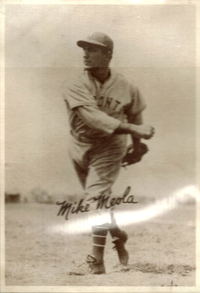 mike meola, 1939 World Wide Gum #V351A